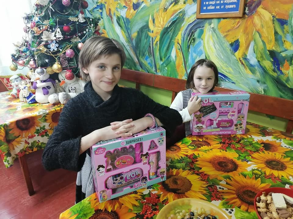 Вишгородські поліцейські роздавали «миколайчиків» Вишгородські поліцейські роздавали «миколайчиків» - зображення