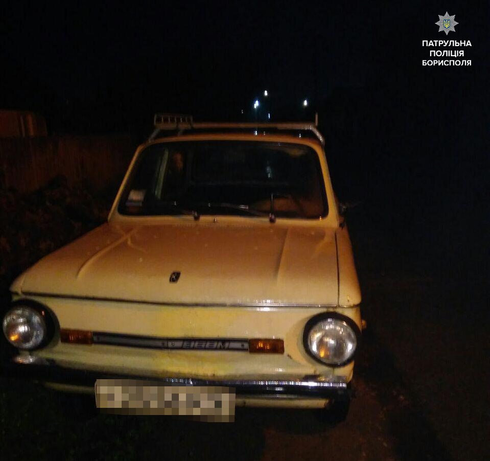 П'яний водій на ретро авто їздив Борисполем 59295215_2392056174349504_870428105250963456_n П'яний водій на ретро авто їздив Борисполем