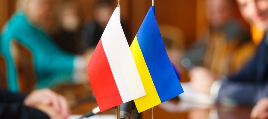 У Славутичі відбудеться україно-польський круглий стіл 60350036_2211716945577873_8041547794642632704_n У Славутичі відбудеться україно-польський круглий стіл
