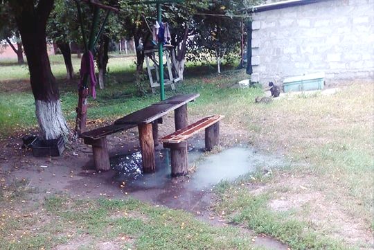У Борисполі двір багатоповерхівки потопає у нечистотах - 68378841 2600121460012536 5344266151880818688 n novyny, boryspil У Борисполі двір багатоповерхівки потопає у нечистотах - - 68378841 2600121460012536 5344266151880818688 n