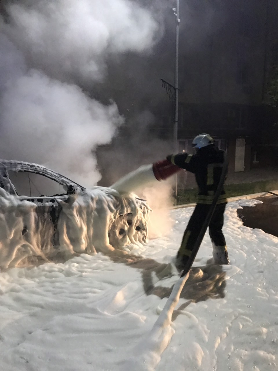 У Софіївській Борщагівці згоріло авто - 16.08.2019 yzob2323razhenye_viber_2019-08-16_09-32-01 У Софіївській Борщагівці згоріло авто - 16.08.2019