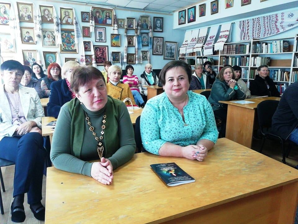 Вишгородці спілкувались із знаменитим істориком Володимиром Сергійчуком - 1018 Sergijchuk glyadachi suspilstvo, novyny, kultura, kyyivshhyna, vyshgorod Вишгородці спілкувались із знаменитим істориком Володимиром Сергійчуком - - 1018 Sergijchuk glyadachi