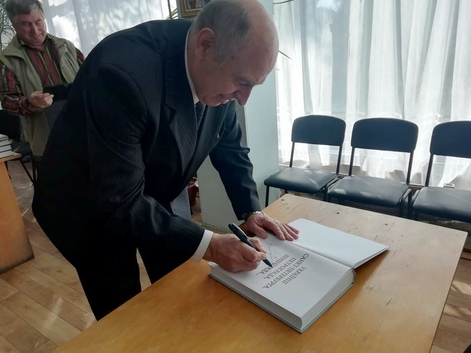 Вишгородці спілкувались із знаменитим істориком Володимиром Сергійчуком - 1018 Sergijchuk osn suspilstvo, novyny, kultura, kyyivshhyna, vyshgorod Вишгородці спілкувались із знаменитим істориком Володимиром Сергійчуком - - 1018 Sergijchuk osn