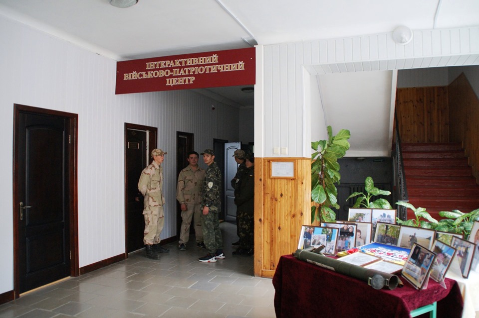 У бориспільському ліцеї відкрився військово-патріотичний центр - 71894243 2378398792282333 1325777170718523392 n novyny, kyyivshhyna, boryspil У бориспільському ліцеї відкрився військово-патріотичний центр - - 71894243 2378398792282333 1325777170718523392 n