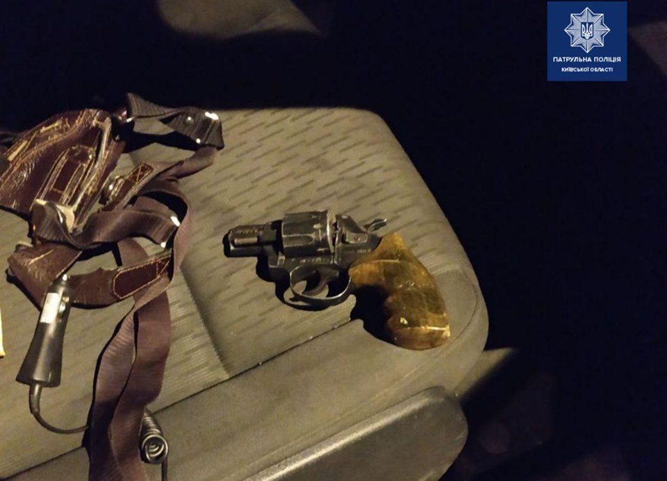 П'яний і зі зброєю: жителя Бориспільщини затримала поліція - 73497913 1545864532253801 3017834104537219072 n novyny, kryminal, kyyivshhyna, boryspil П'яний і зі зброєю: жителя Бориспільщини затримала поліція - - 73497913 1545864532253801 3017834104537219072 n