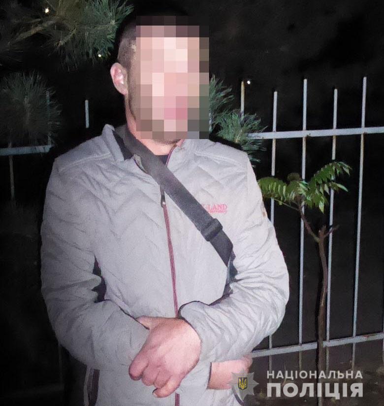 У Києві затримали немісцевих жителів, підозрюваних у пограбуванні - P1130641 1 prygody, novyny, kryminal, kyyivshhyna У Києві затримали немісцевих жителів, підозрюваних у пограбуванні - - P1130641 1