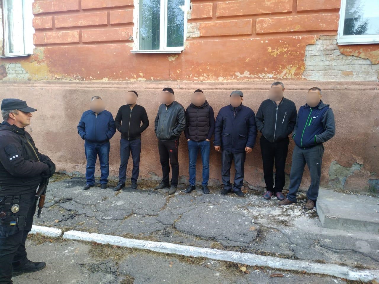 Семеро нелегалів з Вірменії упіймали на Васильківщині - WhatsApp Image 2019 10 29 at 10.31.36 novyny, vasylkiv Семеро нелегалів з Вірменії упіймали на Васильківщині - - WhatsApp Image 2019 10 29 at 10.31.36