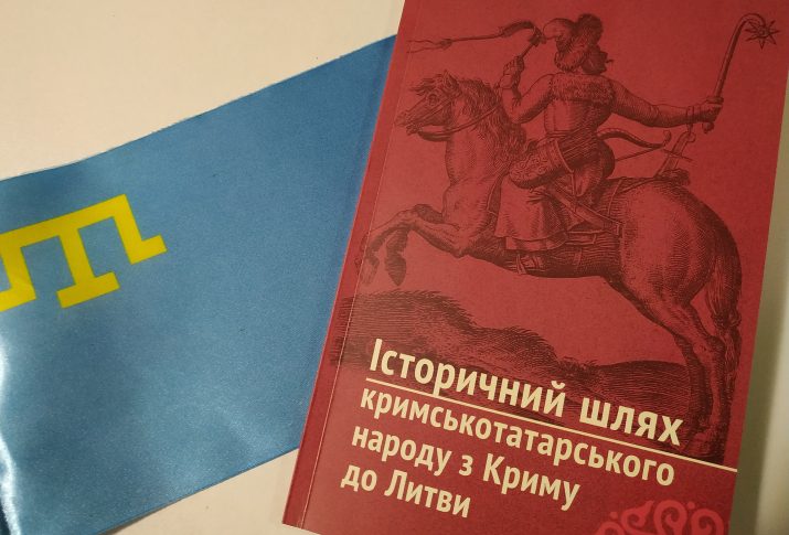 В Києві презентували нове видання про історико-культурний шлях кримських татар - kniga3 715x485 ukrayina-suspilstvo, novyny, kultura В Києві презентували нове видання про історико-культурний шлях кримських татар - - kniga3 715x485