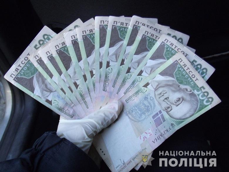 У Києві "на гарячому" затримали квартирних крадіїв - kradizhkainozemtsi041020196 prygody, novyny, kryminal, kyyivshhyna У Києві "на гарячому" затримали квартирних крадіїв - - kradizhkainozemtsi041020196