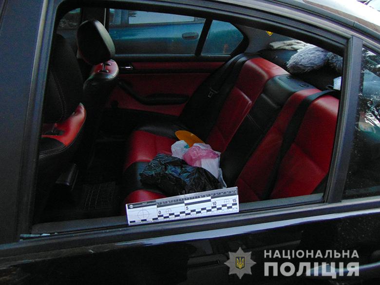Киянина затримали за крадіжку з автомобіля - sviatoshkragazavto161020194 prygody, novyny, kryminal, kyyivshhyna Киянина затримали за крадіжку з автомобіля - - sviatoshkragazavto161020194
