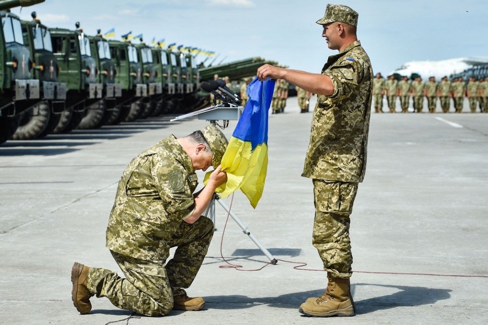В Україні скасували військове звання "прапорщик" 66298136 В Україні скасували військове звання "прапорщик"