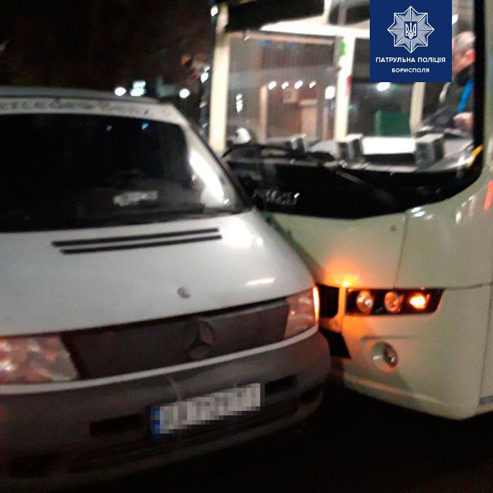 У Борисполі в ДТП потрапив автобус 75250856_2547115762176877_4881067874766028800_o У Борисполі в ДТП потрапив автобус