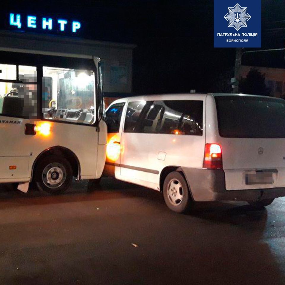 У Борисполі в ДТП потрапив автобус 75380541_2547115772176876_6192115395013378048_o У Борисполі в ДТП потрапив автобус