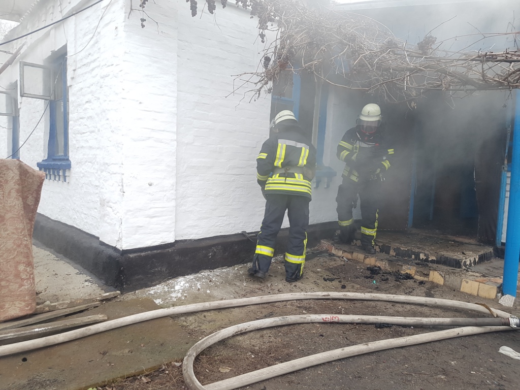 В смт Володарка паління у ліжку призвело до пожежі (відео) 20191212_132259 В смт Володарка паління у ліжку призвело до пожежі (відео)