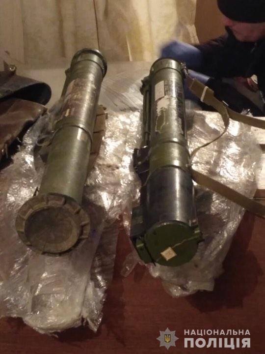 Яготинця, який стріляв по поліцейським затримали в Полтавській області (відео) - 79659145 2668280246560464 686031947914280960 n yagotyn, ukrayina, novyny, kryminal, kyyivshhyna Яготинця, який стріляв по поліцейським затримали в Полтавській області (відео) - - 79659145 2668280246560464 686031947914280960 n