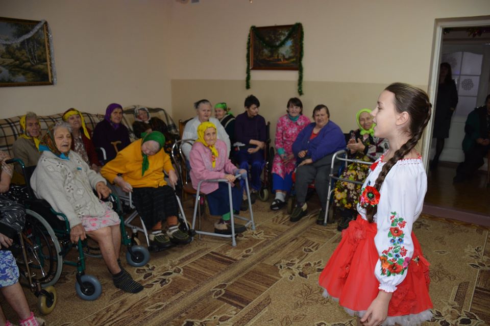 Свято для стареньких у Миронівці - 80562754 591156455006160 8020172141842399232 o suspilstvo, novyny, kyyivshhyna-suspilstvo, kyyivshhyna Свято для стареньких у Миронівці - - 80562754 591156455006160 8020172141842399232 o