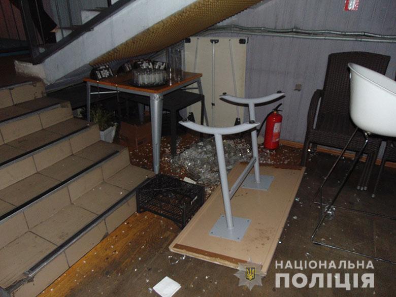 В ресторані у Києві сталася масова бійка: постраждало 8 осіб - DSC03541 prygody, novyny, kryminal, kyyivshhyna В ресторані у Києві сталася масова бійка: постраждало 8 осіб - - DSC03541