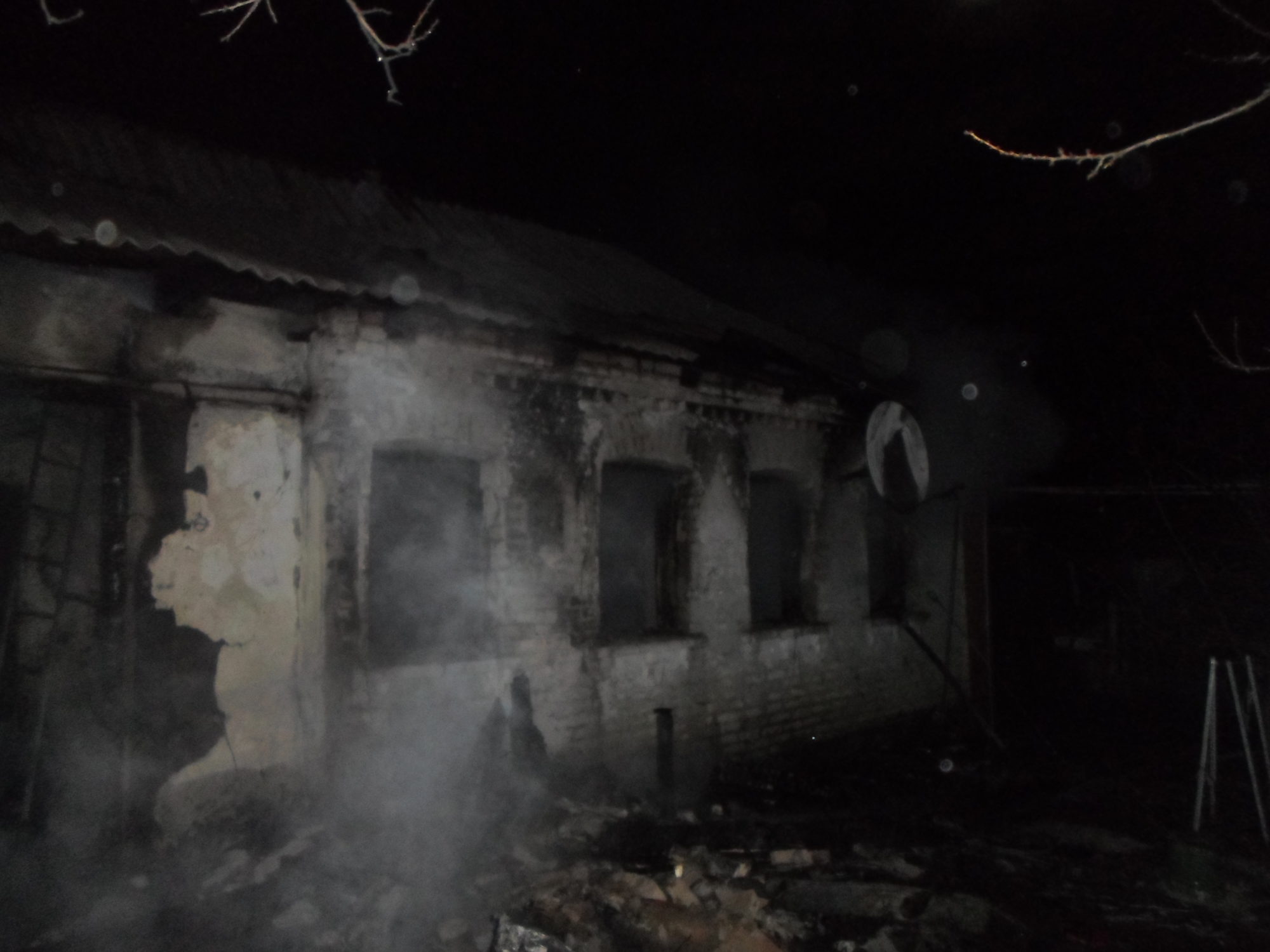 На Миронівщині горів будинок - SAM 0804 2000x1500 prygody, pozhezhi, novyny, kyyivshhyna На Миронівщині горів будинок - - SAM 0804 2000x1500