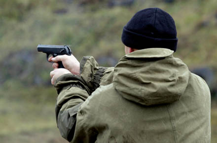 В Ірпені п'яний офіцер стріляв у чоловіка - 1321988140 pistolet prygody, novyny, kryminal, irpin В Ірпені п'яний офіцер стріляв у чоловіка - - 1321988140 pistolet