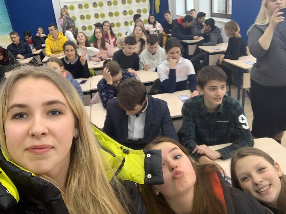 В Ірпені фахівці служби зайнятості допомогали учням обирати професію - 3 5 novyny, irpin В Ірпені фахівці служби зайнятості допомогали учням обирати професію - - 3 5
