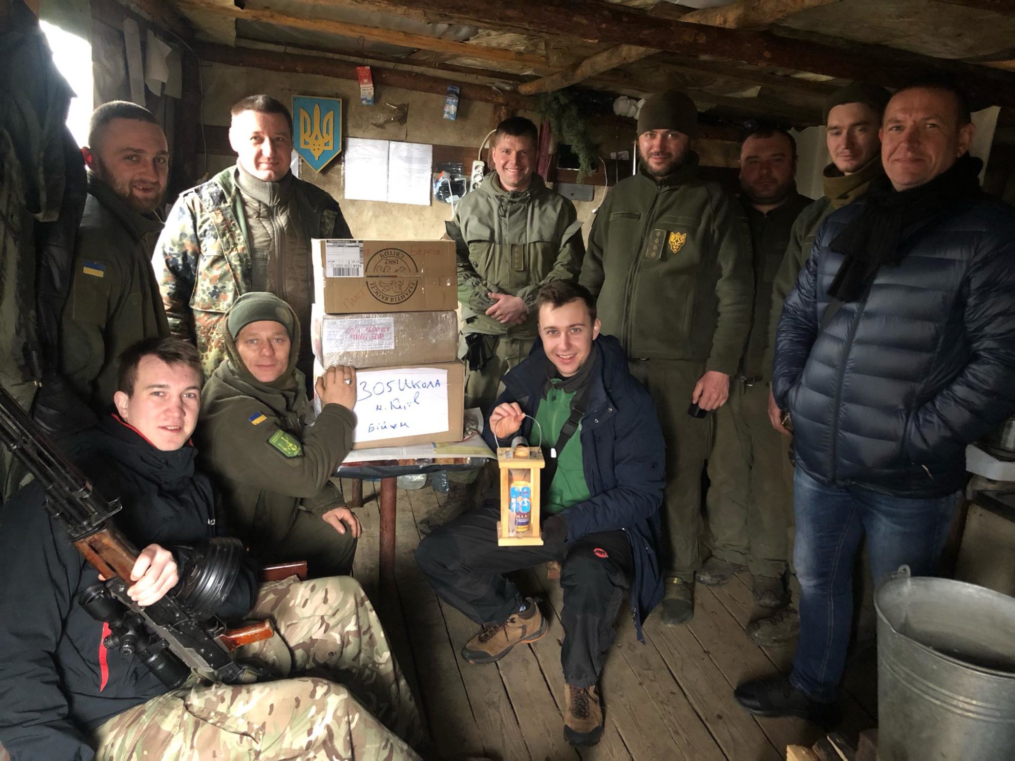 Пластуни передали Вифлеємський вогонь миру українським бійцям на передову - 81300340 10156826928417393 7491866399652970496 o 2000x1500 ukrayina, novyny Пластуни передали Вифлеємський вогонь миру українським бійцям на передову - Вифлеємський вогонь миру, "Пласт" - 81300340 10156826928417393 7491866399652970496 o 2000x1500