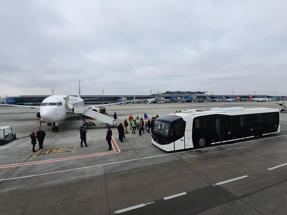 В аеропорту «Бориспіль» запустили бас-гейти і перонний автобус - 82778108 2804651349578144 9068487136679821312 n novyny, boryspil В аеропорту «Бориспіль» запустили бас-гейти і перонний автобус - - 82778108 2804651349578144 9068487136679821312 n