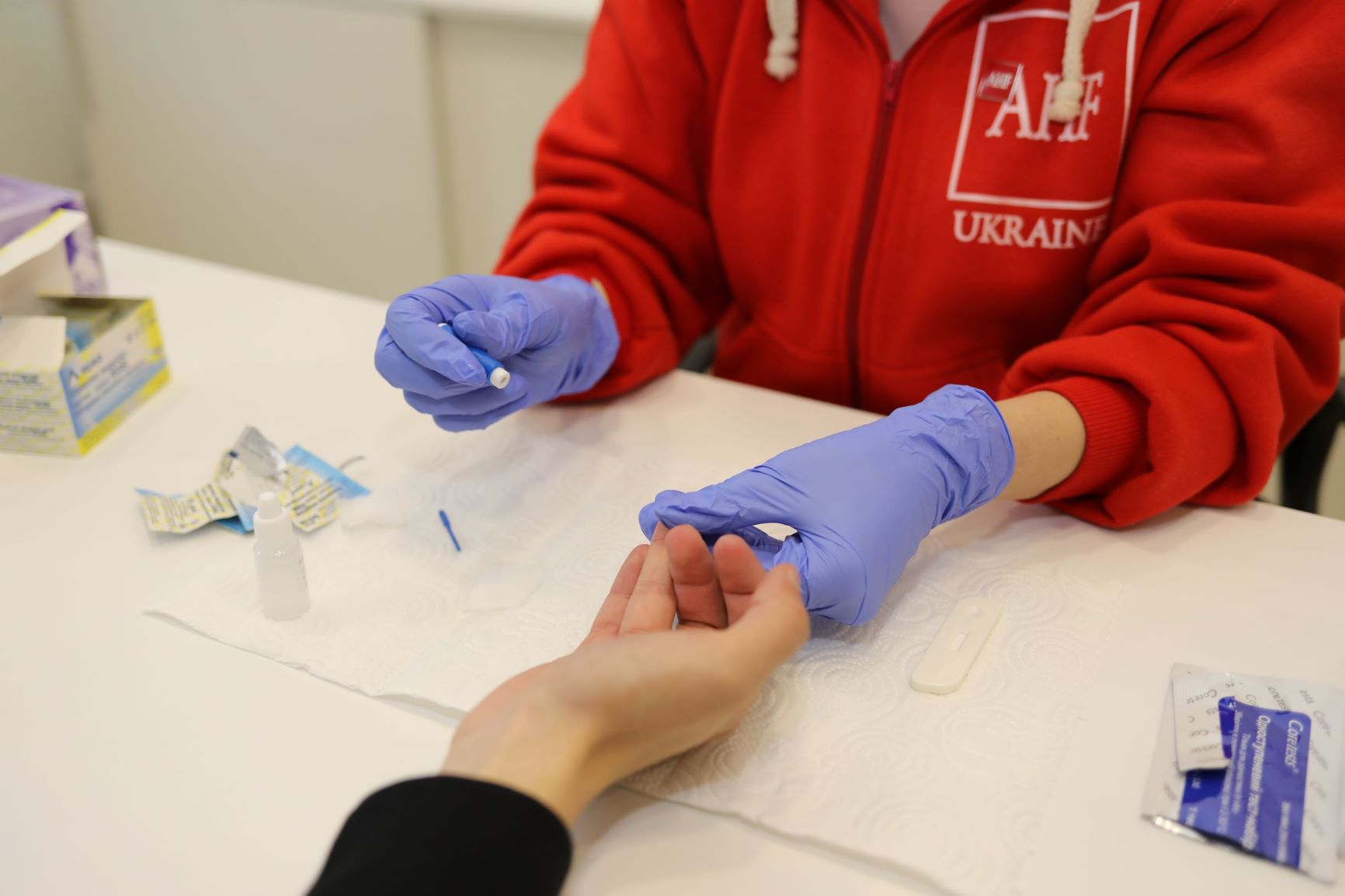 Обухівчани за 15 хвилин зможуть перевірити себе на ВІЛ - AHF Ukraine SHvidkij test na VIL obuhiv, novyny, kyyivshhyna-suspilstvo, zdorov-ya Обухівчани за 15 хвилин зможуть перевірити себе на ВІЛ - - AHF Ukraine SHvidkij test na VIL