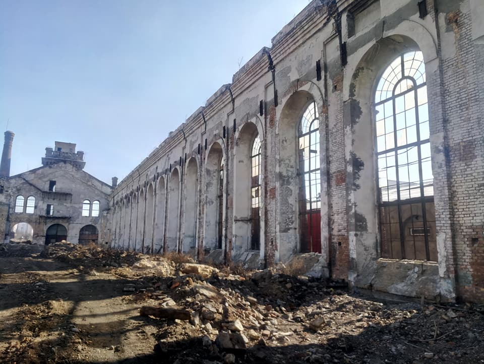 Одесити під великий простір викупили стару будівлю паровозного депо - krayan 6 ukrayina-suspilstvo, novyny, kultura Одесити під великий простір викупили стару будівлю паровозного депо - - krayan 6
