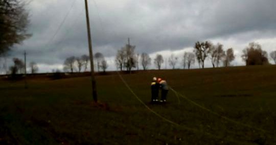 У Київській області через сильний вітер знеструмлені 26 населених пунктів 87297271_1605489186268531_8579396735120441344_o У Київській області через сильний вітер знеструмлені 26 населених пунктів