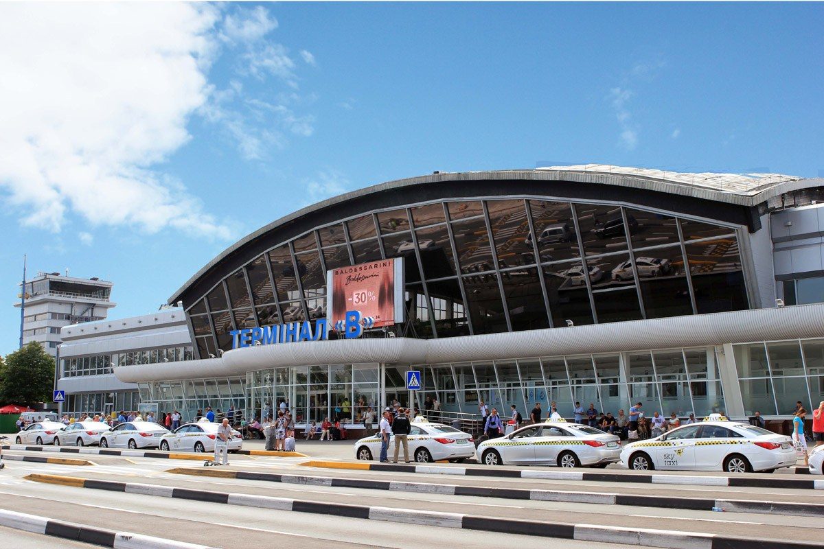 В аеропорту "Бориспіль" рейси на приліт переведені з терміналу F до терміналу B - rxjxQ925 1 1200x800 1 ukrayina, novyny, kyyivshhyna, boryspil В аеропорту "Бориспіль" рейси на приліт переведені з терміналу F до терміналу B - - rxjxQ925 1 1200x800 1