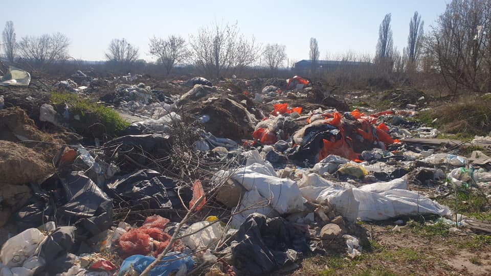 На Бориспільщині горить сміттєзвалище - 93258610 3165085440216103 3049510845554884608 n novyny, kyyivshhyna, dovkillya, boryspil На Бориспільщині горить сміттєзвалище - - 93258610 3165085440216103 3049510845554884608 n