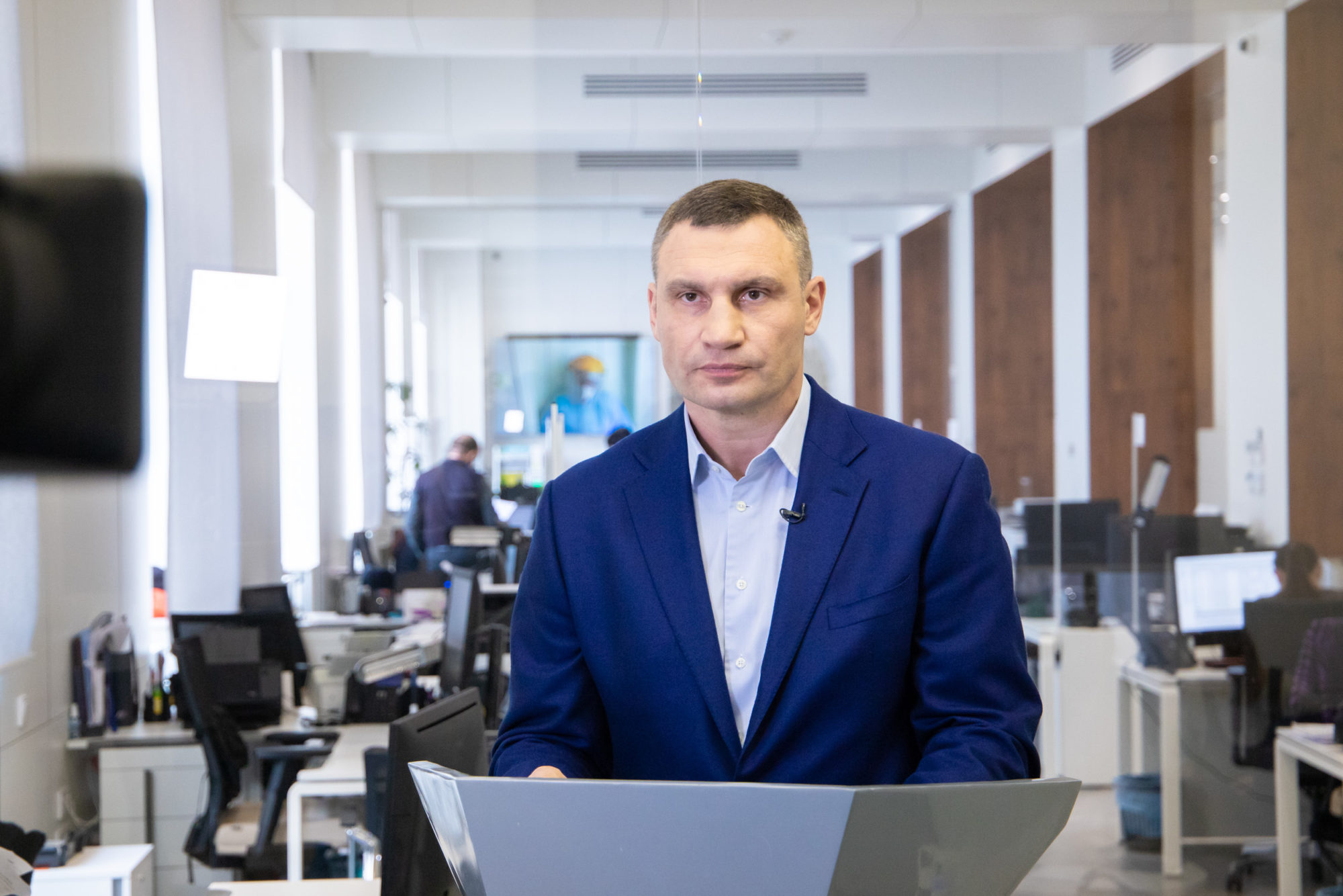 За минулу добу у Києві додалося 13 хворих на коронавірус, серед них двоє медиків: Кличко - KLYCHKO zag 2000x1334 suspilstvo, novyny, kyiv, zdorov-ya За минулу добу у Києві додалося 13 хворих на коронавірус, серед них двоє медиків: Кличко - - KLYCHKO zag 2000x1334