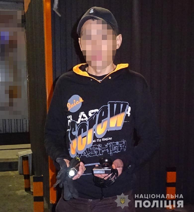 У Святошинському районі затримали крадія відеореєстраторів - IMG 20200910 152141 657 novyny, kryminal, kyiv У Святошинському районі затримали крадія відеореєстраторів - - IMG 20200910 152141 657